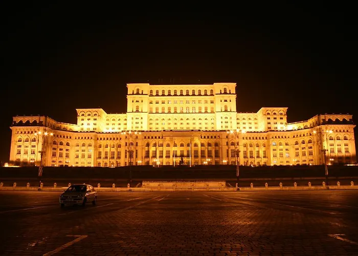 Color Downtown Апартаменти