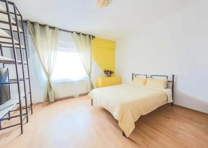 Color Downtown Apartment Bukarest